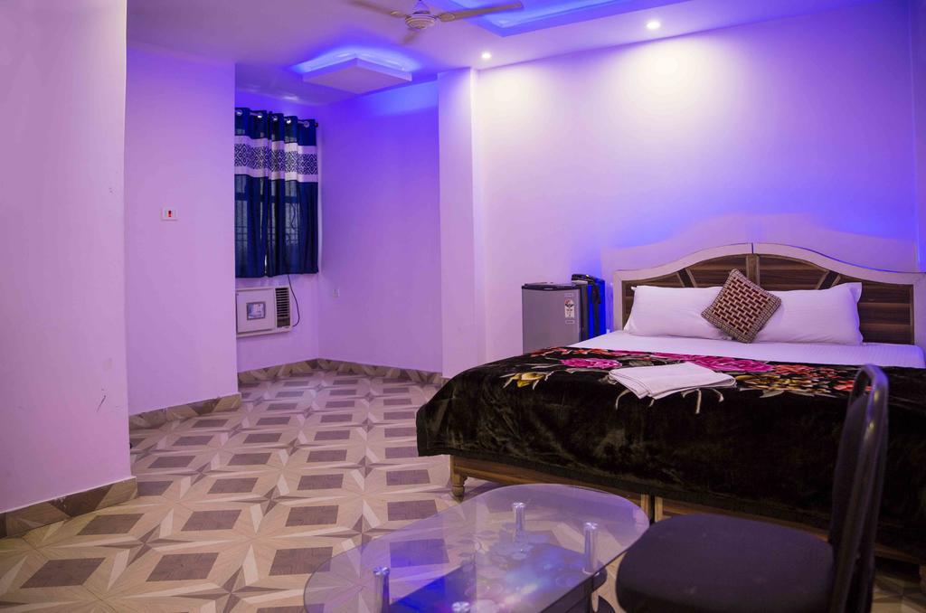 Assi River Guest House Варанасі Екстер'єр фото