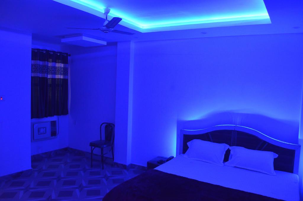 Assi River Guest House Варанасі Номер фото