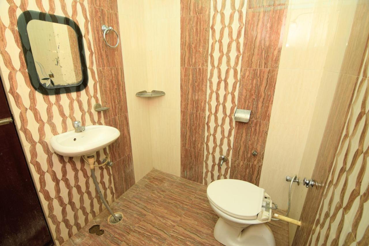 Assi River Guest House Варанасі Екстер'єр фото