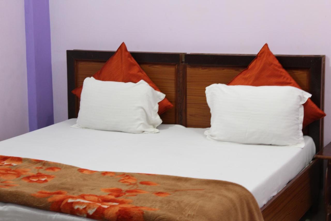 Assi River Guest House Варанасі Екстер'єр фото